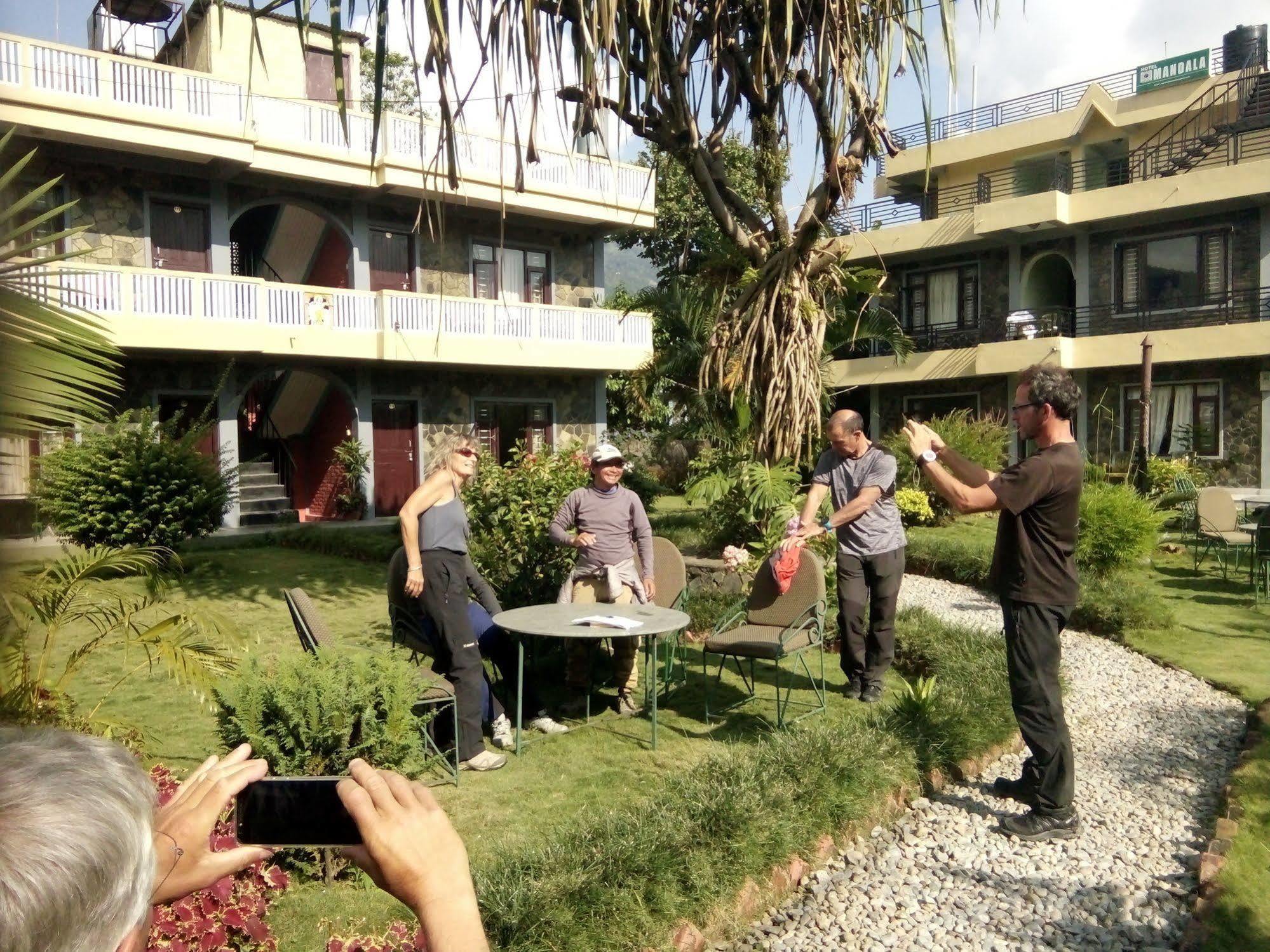 Hotel Mandala Pokhara Esterno foto