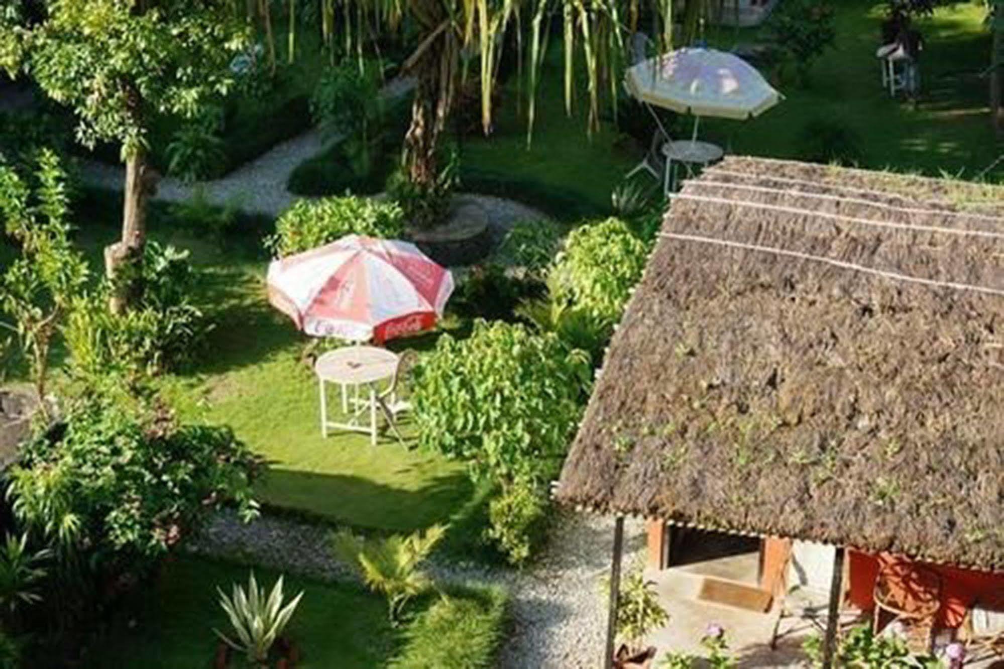 Hotel Mandala Pokhara Esterno foto